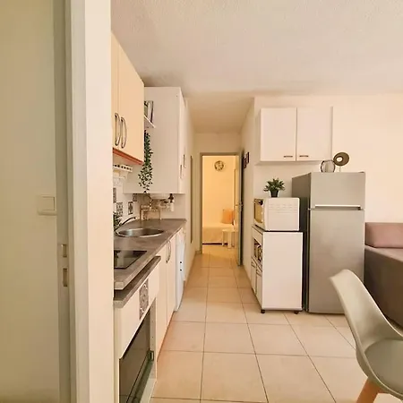 5 Couchages + Jardin A 150m Des Plages 아파트 *
