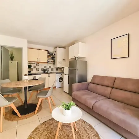 5 Couchages + Jardin A 150m Des Plages 아파트