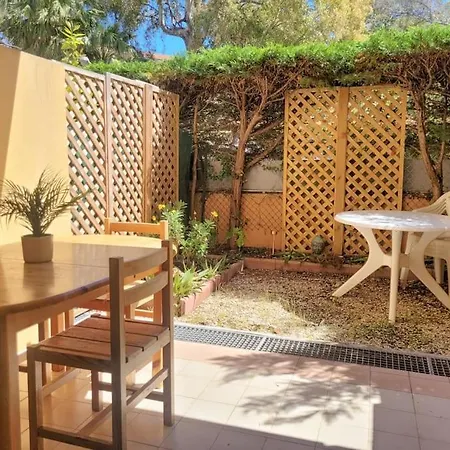 5 Couchages + Jardin A 150m Des Plages 아파트